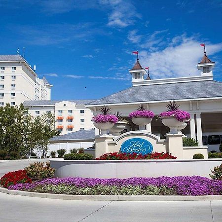 Cedar Point Hotel Breakers Sandusky Exterior photo