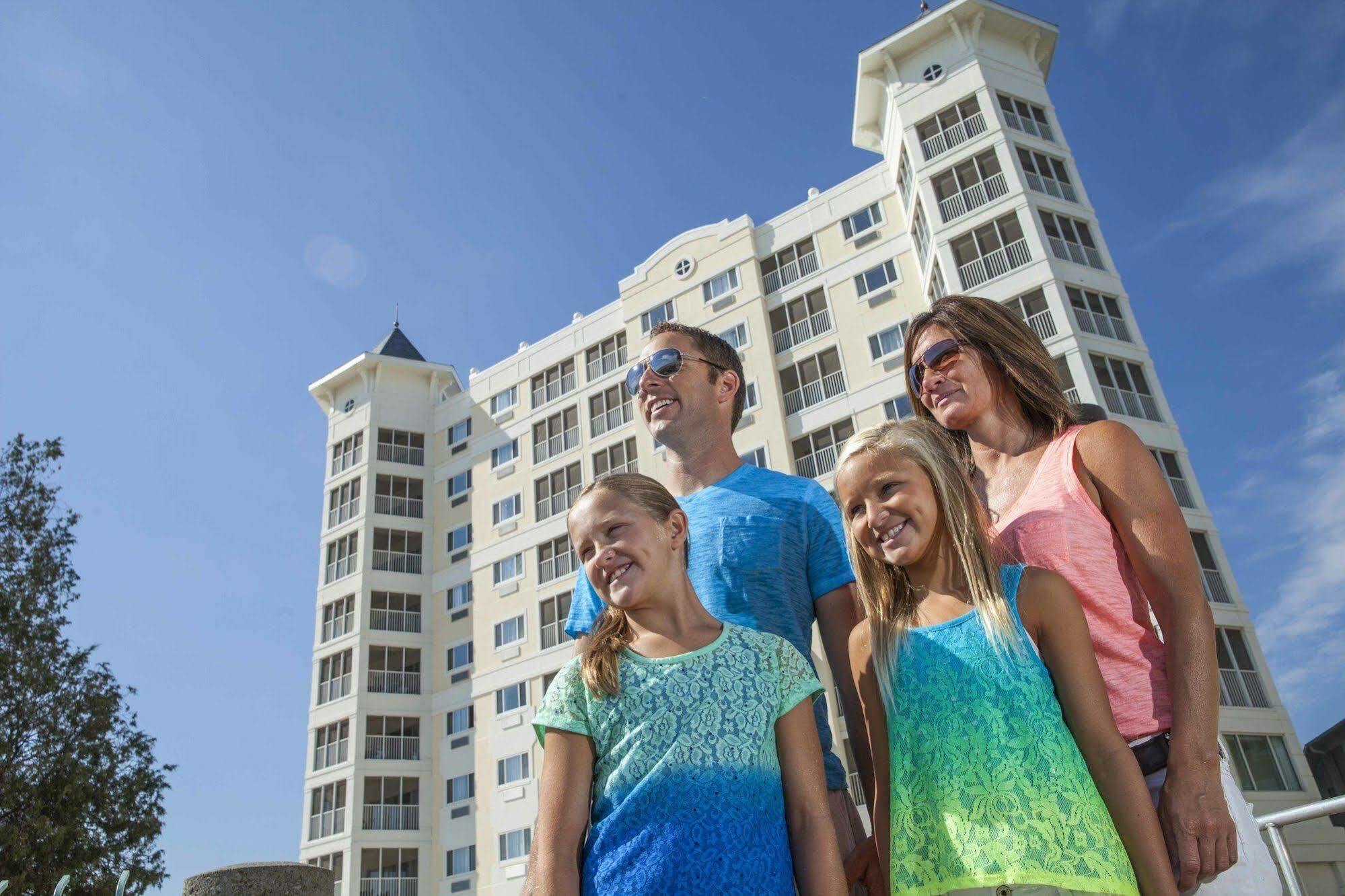 Cedar Point Hotel Breakers Sandusky Exterior photo