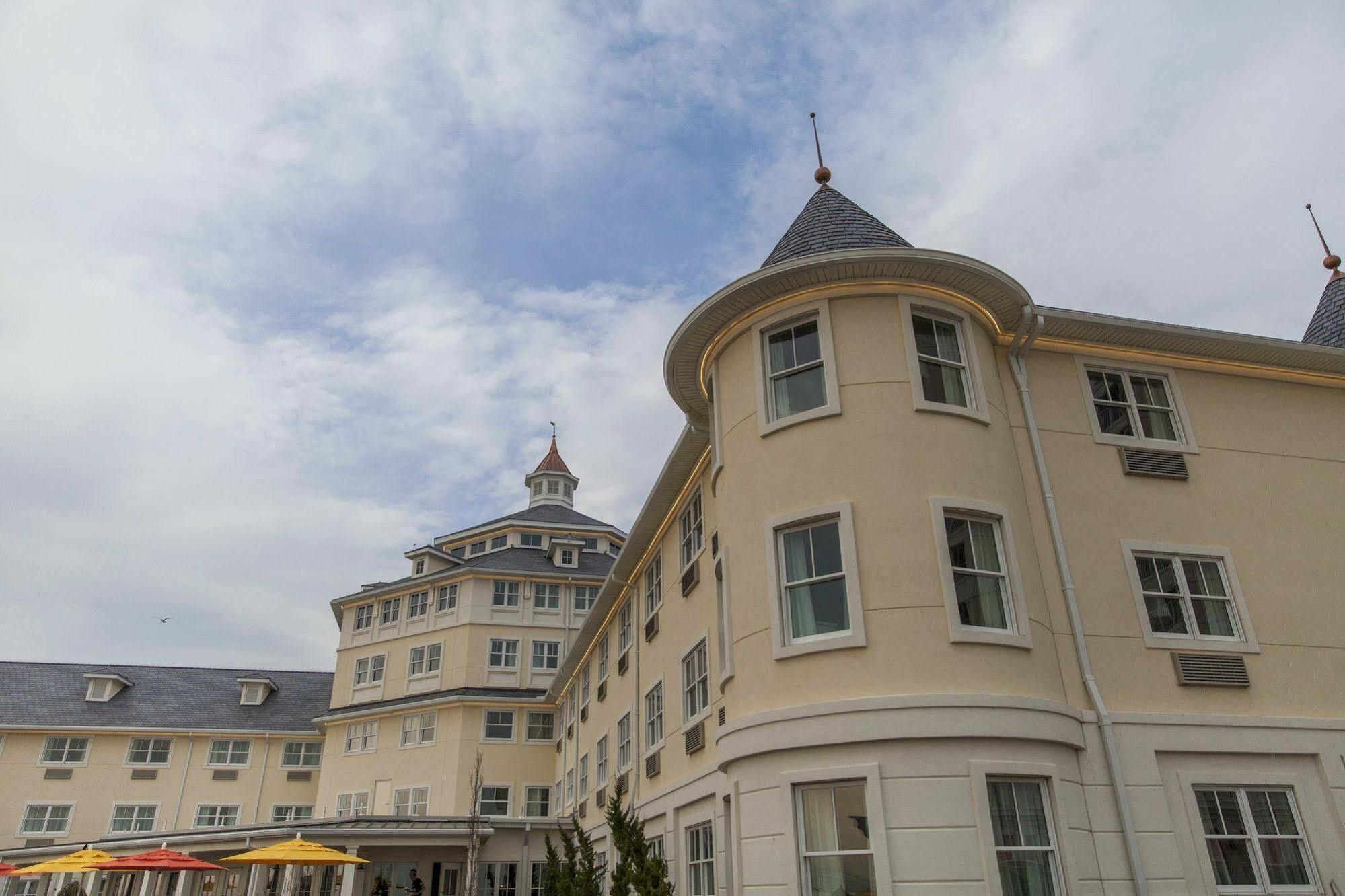 Cedar Point Hotel Breakers Sandusky Exterior photo